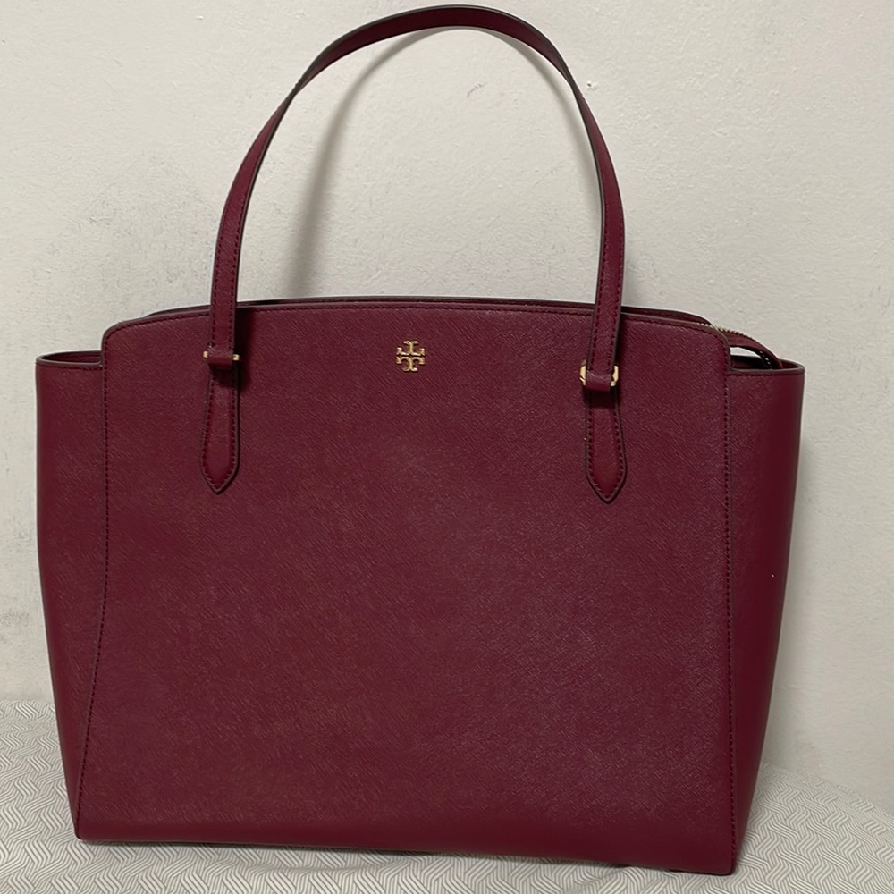 Tory burch large tote shoulder bag.